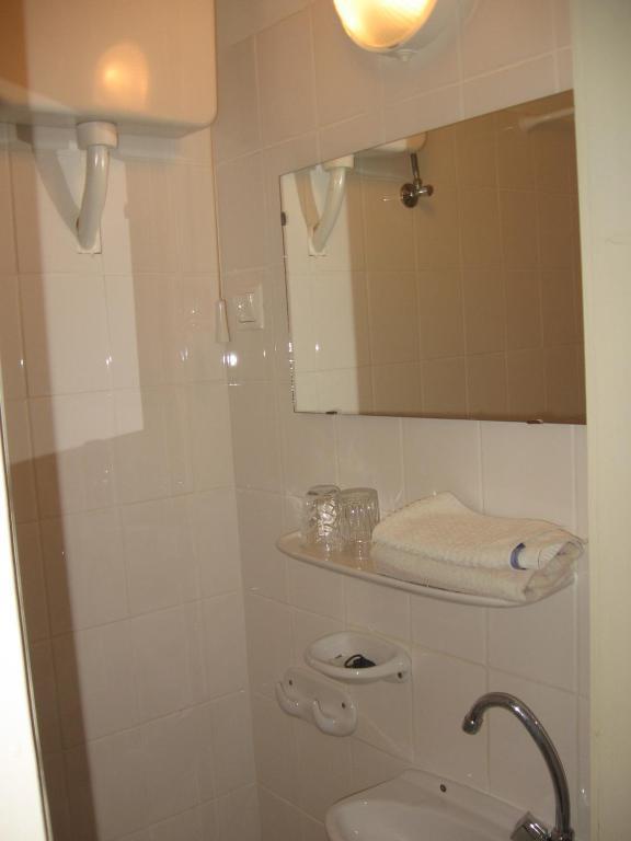 Mater Salvatoris House Hotel Gödöllő Kamer foto