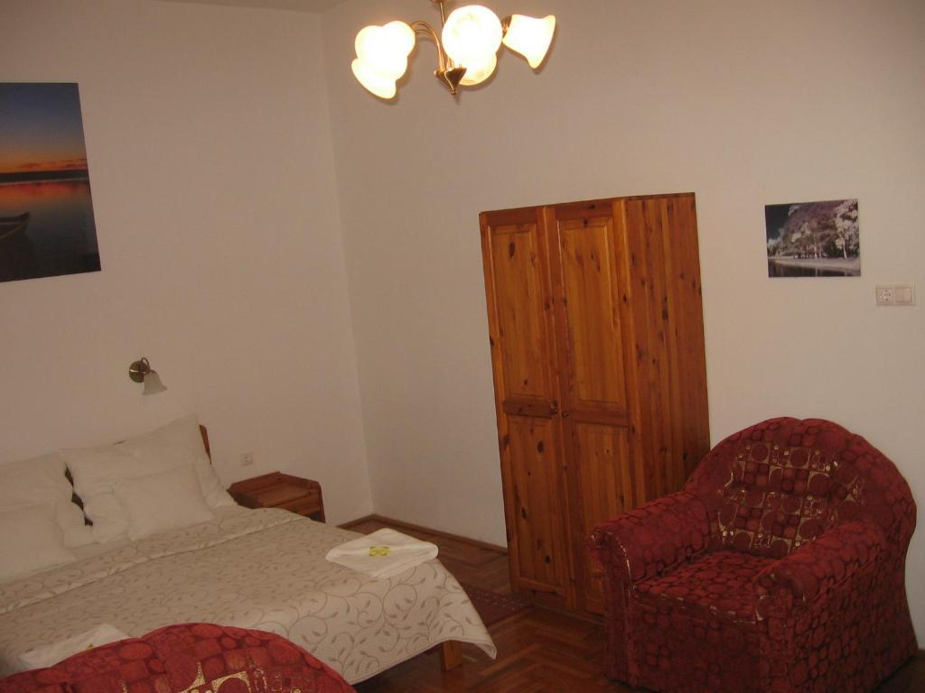 Mater Salvatoris House Hotel Gödöllő Kamer foto