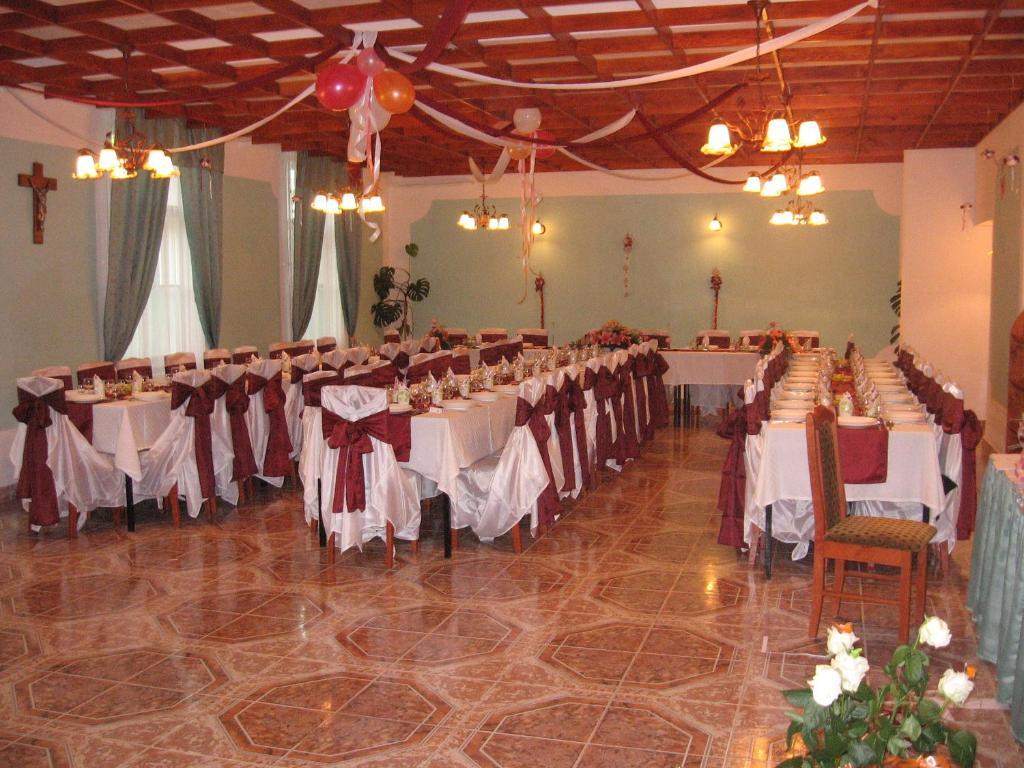 Mater Salvatoris House Hotel Gödöllő Buitenkant foto