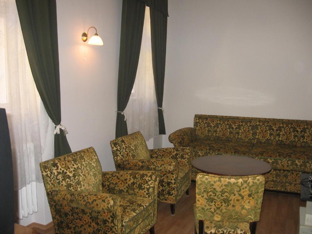 Mater Salvatoris House Hotel Gödöllő Buitenkant foto